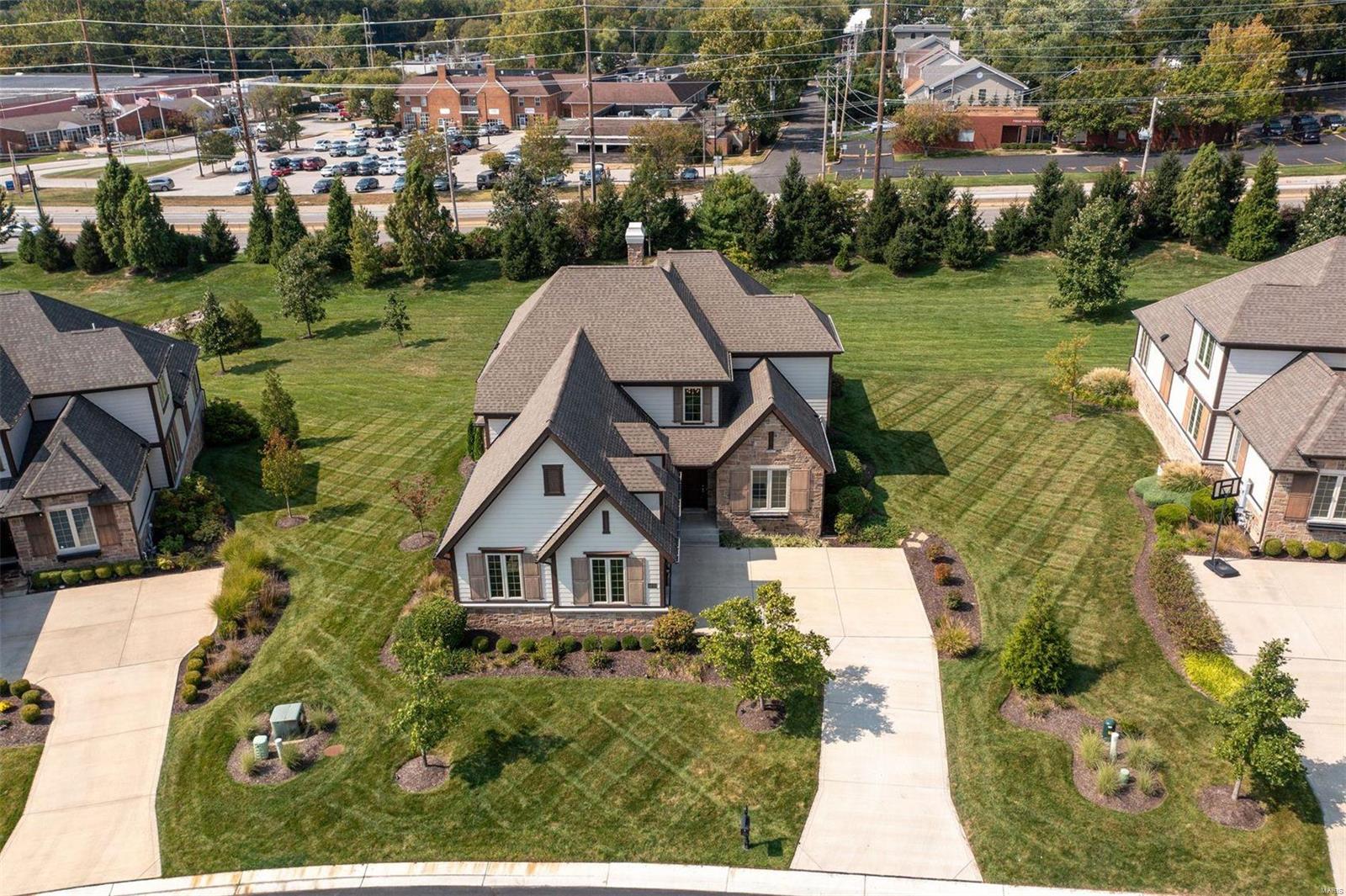 Woods Of Ladue The - Residential