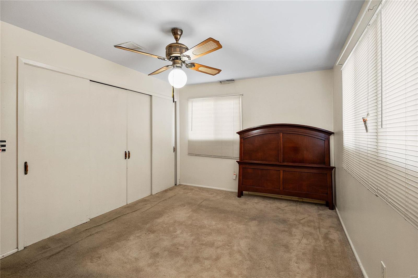 Florissant, Missouri 63033, United States, 3 Bedrooms Bedrooms, ,2 BathroomsBathrooms,Residential,Pending,16155