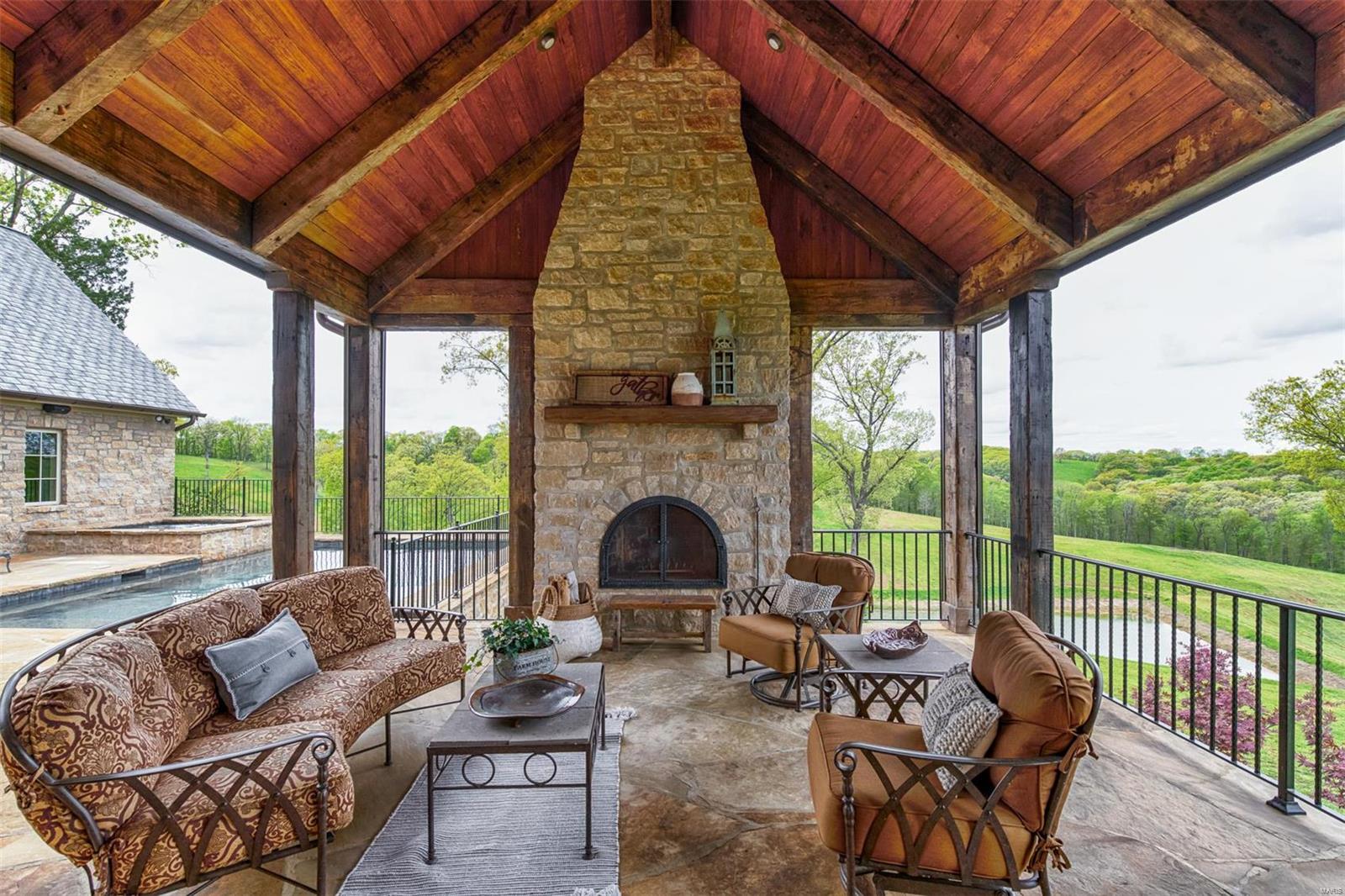 Puellman Road Lt Split - Residential