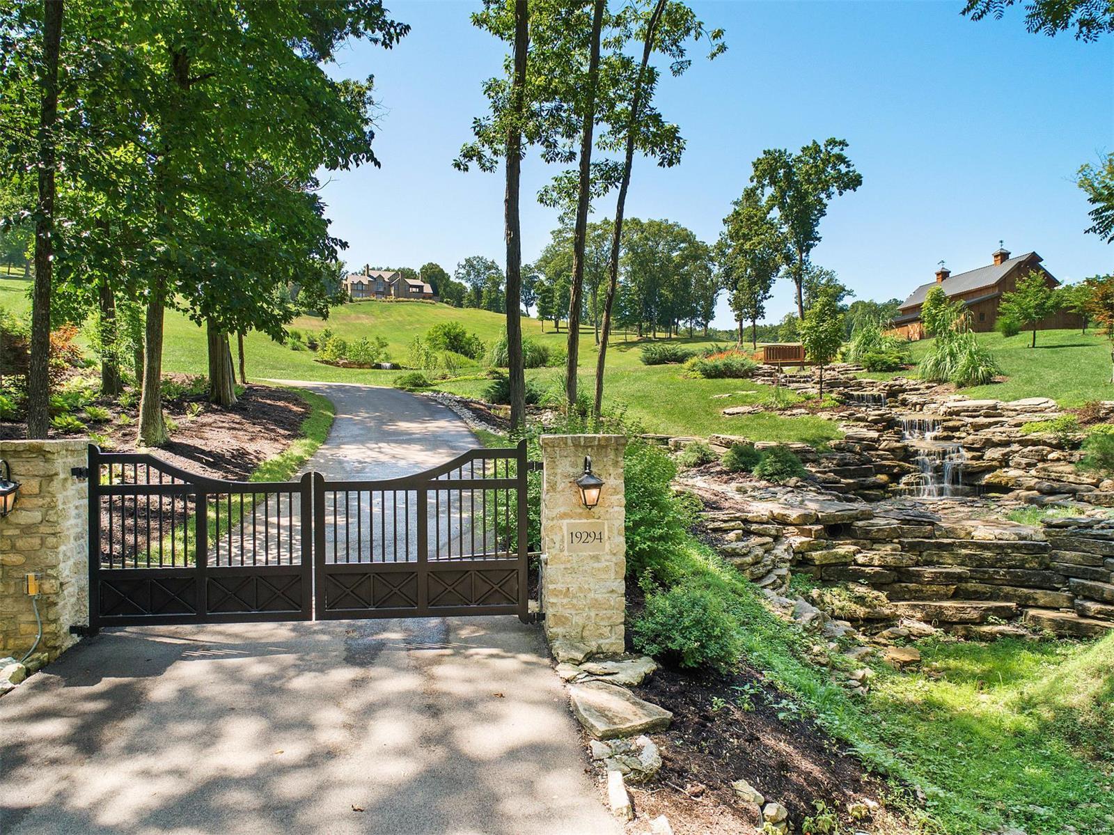 Puellman Road Lt Split - Residential