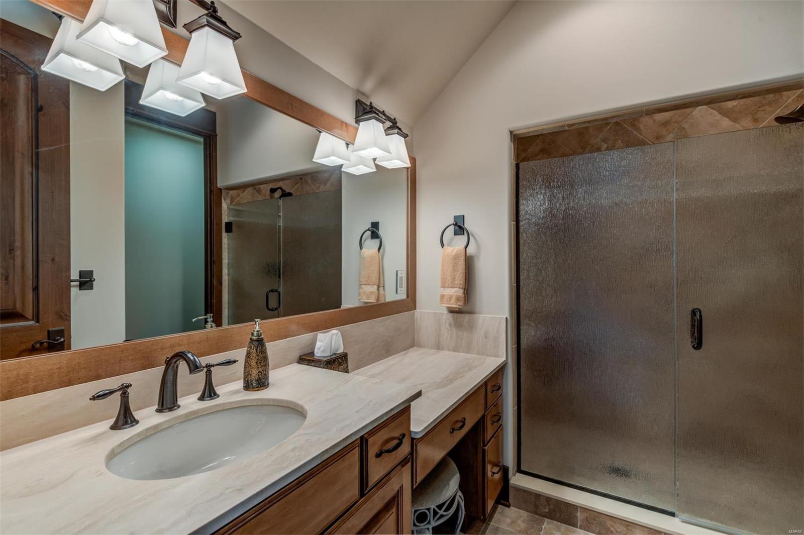 Puellman Road Lt Split - Residential