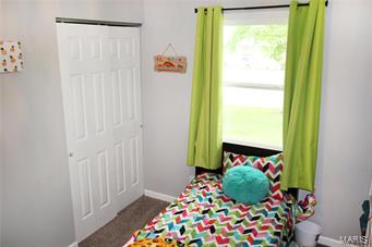 COUNTRY VILLAGE - Residential