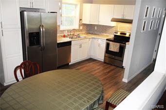 COUNTRY VILLAGE - Residential