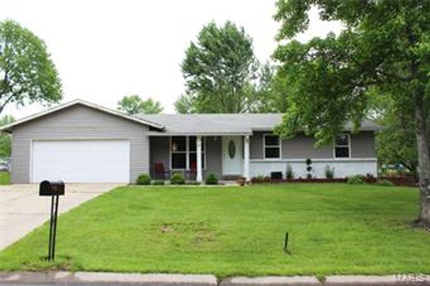 Beautiful Ranch home that was completely renovated 3 years ago.  Seller is having the ROOF replaced with architectural shingles and it comes with a 15 year warranty .   This 3 bed 1 bath home has been completely renovated and is ready for your family.   The large eat in kitchen has white cabinets with Butler's Pantry, Stainless Steel Appliances, Designer Tile Back Splash , Faucet, and laminate flooring.   ( All appliances except the refrigerator stay with the house)  The renovation consisted of all new flooring throughout, new windows, new interior and exterior doors.   There is a nice sized back yard with covered patio area and its fenced.   The 2 car Garage is extra large with a workshop/storage area.  Don't miss the chance to own this Gorgeous fully remodeled home with brand new roof.   Move in ready.