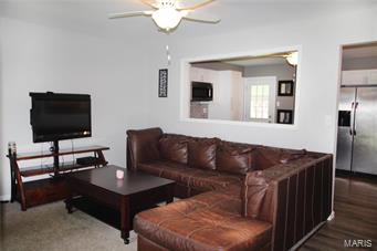 COUNTRY VILLAGE - Residential