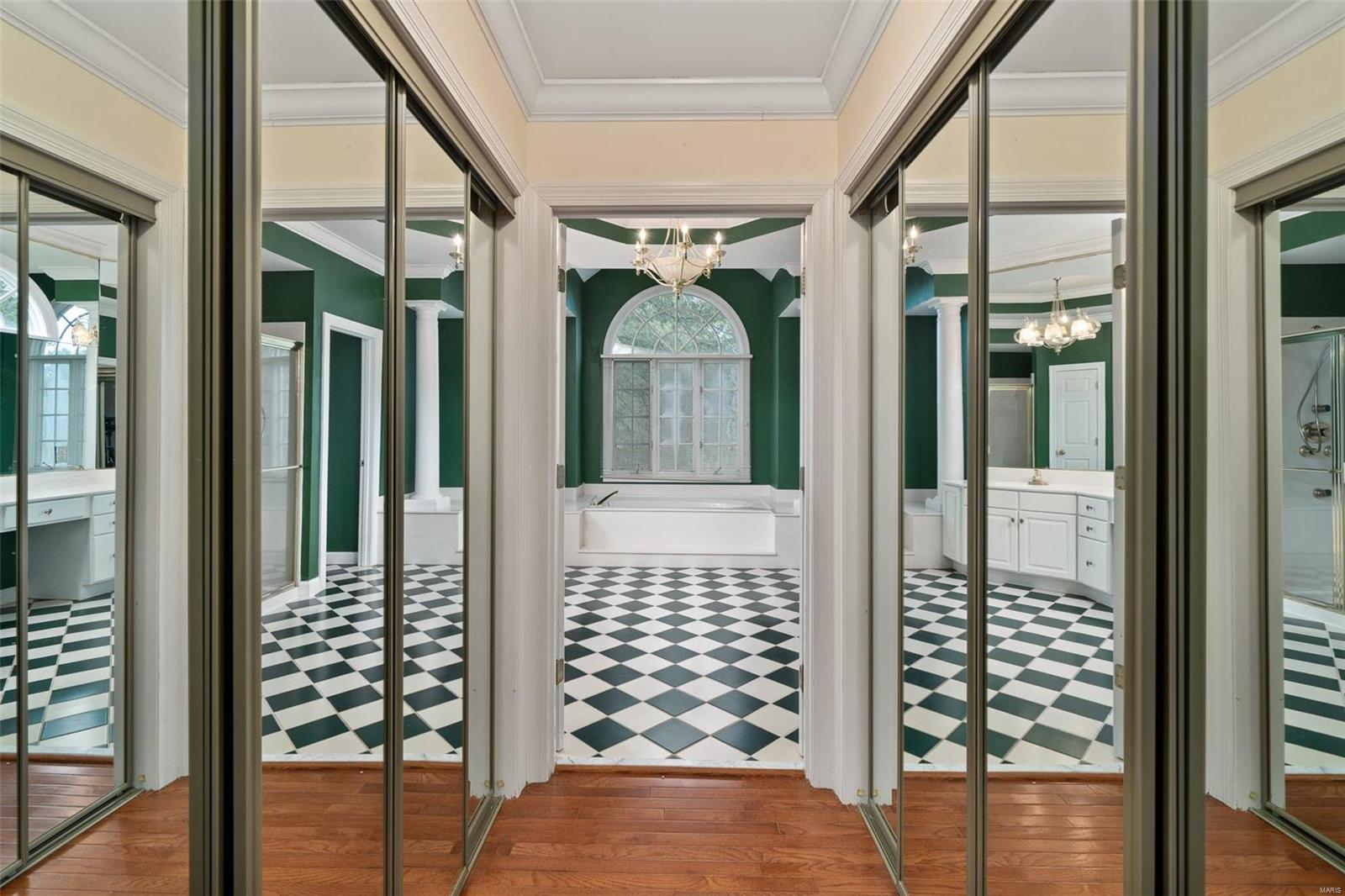 Pine Creek - Residential