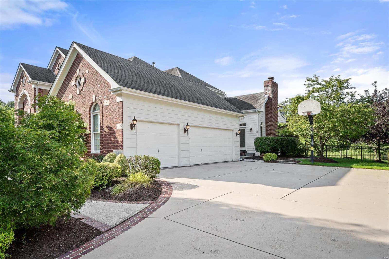 Pine Creek - Residential