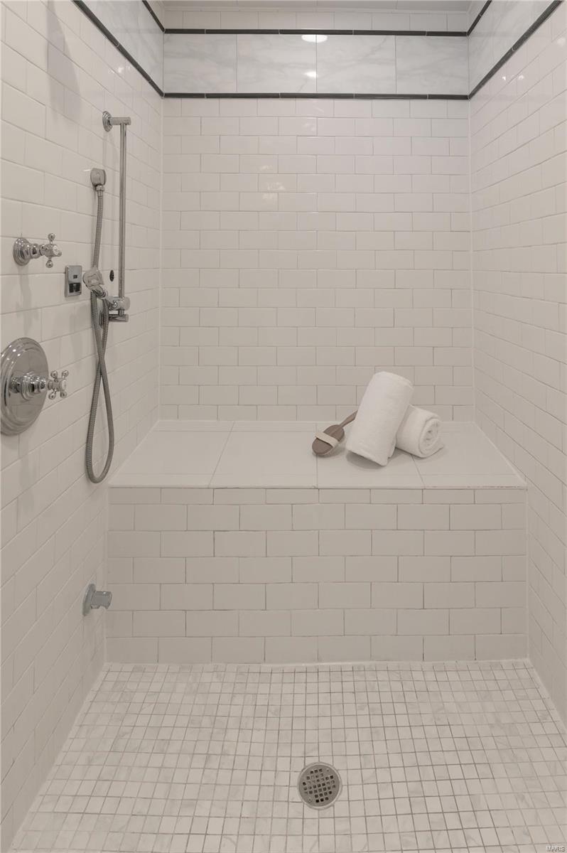 La Hacienda - Residential