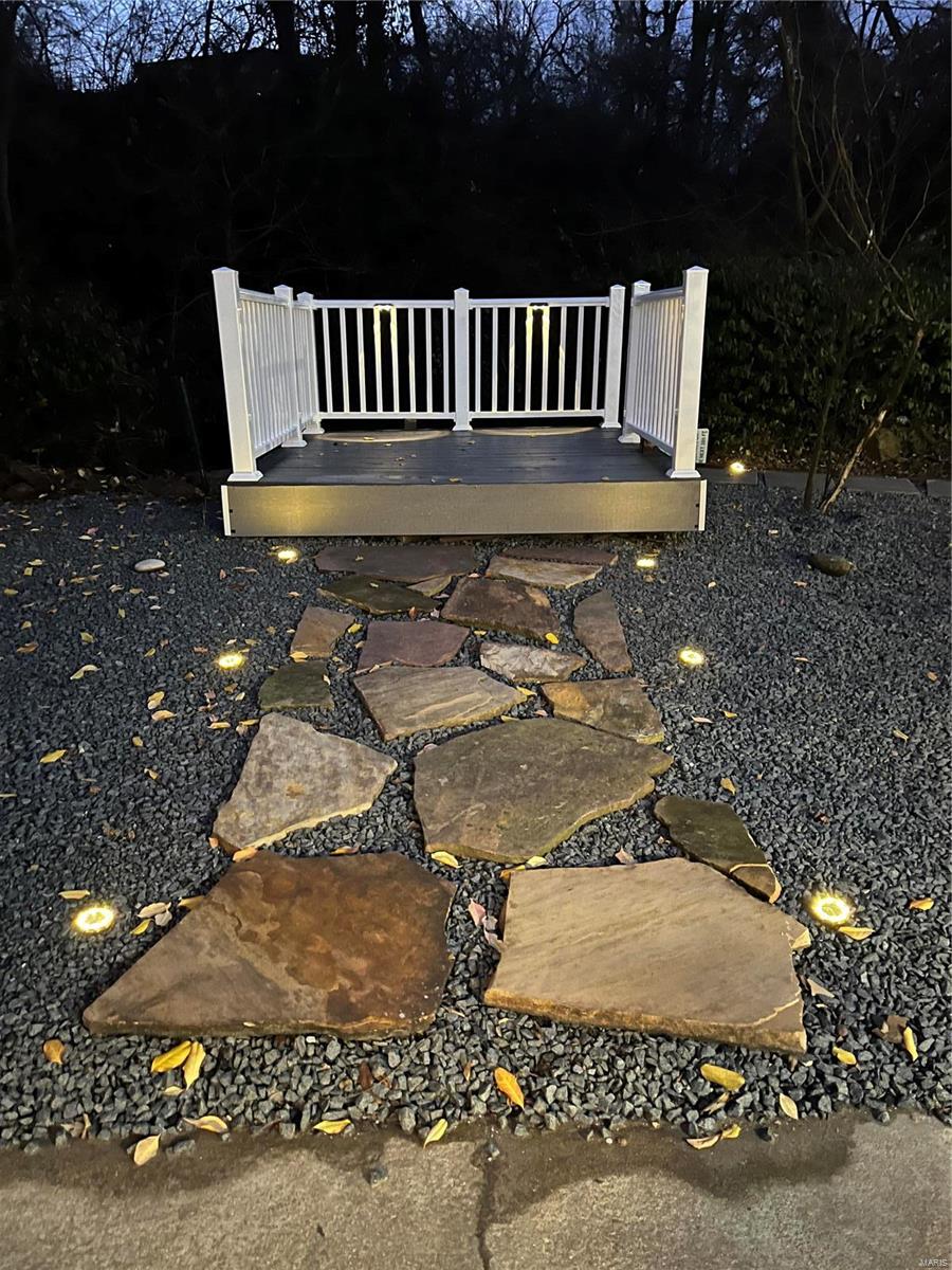 St Louis, Missouri 63119, United States, 3 Bedrooms Bedrooms, ,2 BathroomsBathrooms,Residential,Pending,16252