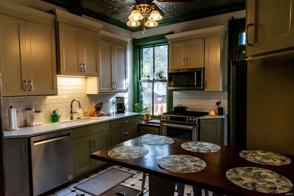 Southeast Compton Hill - Residential