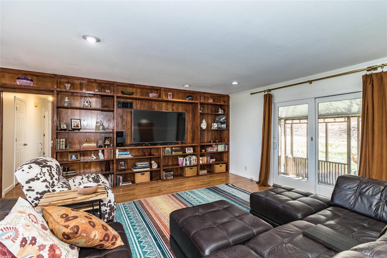 Gralee Acres - Residential