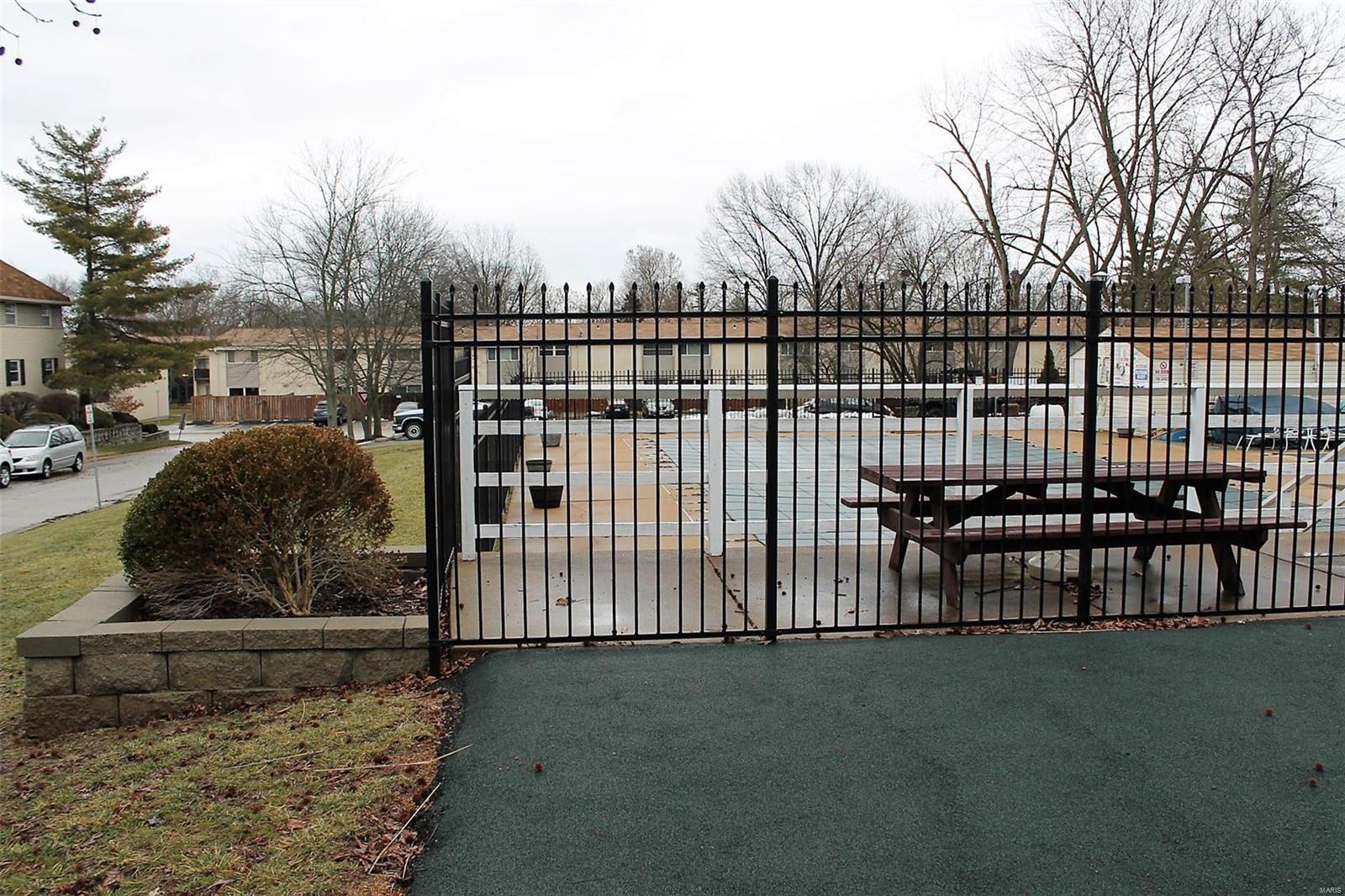 Burtonwood Manor 2 Condo - Residential