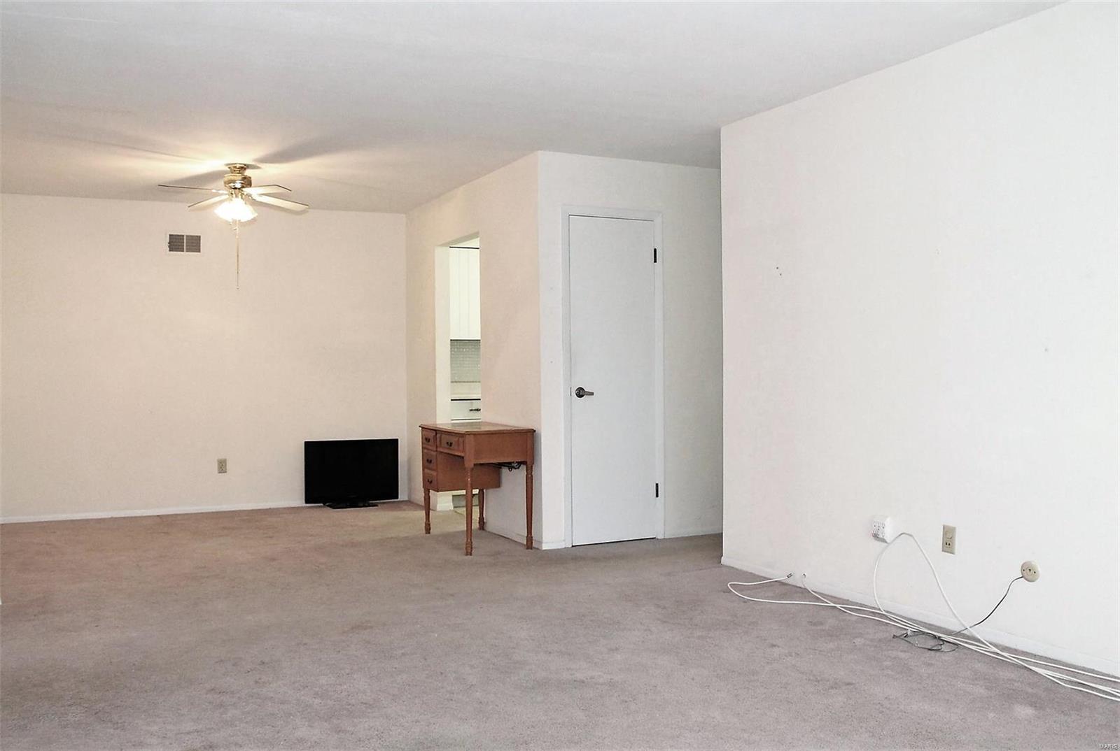 Burtonwood Manor 2 Condo - Residential