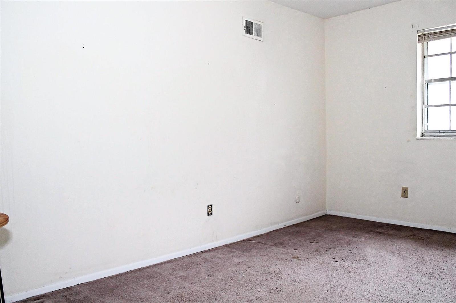 Burtonwood Manor 2 Condo - Residential