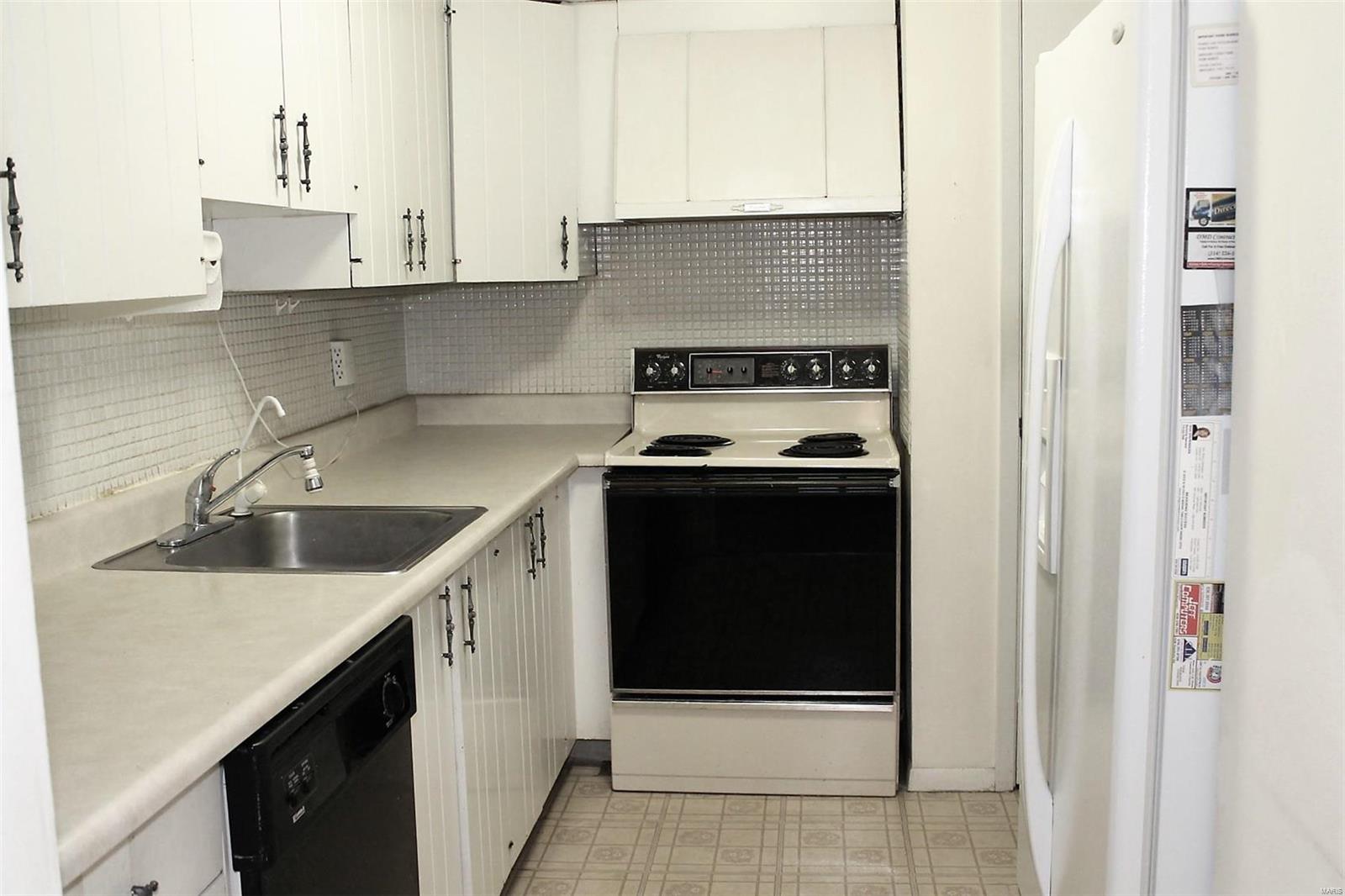 Burtonwood Manor 2 Condo - Residential