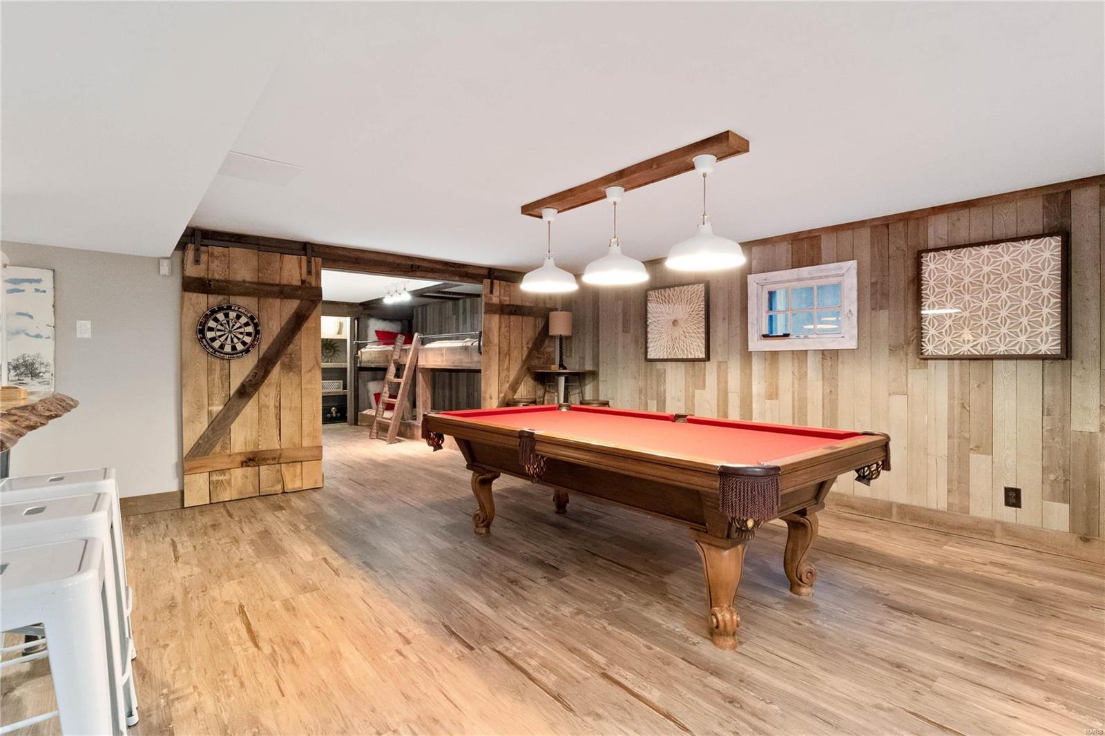 East Ladue Lane - Residential