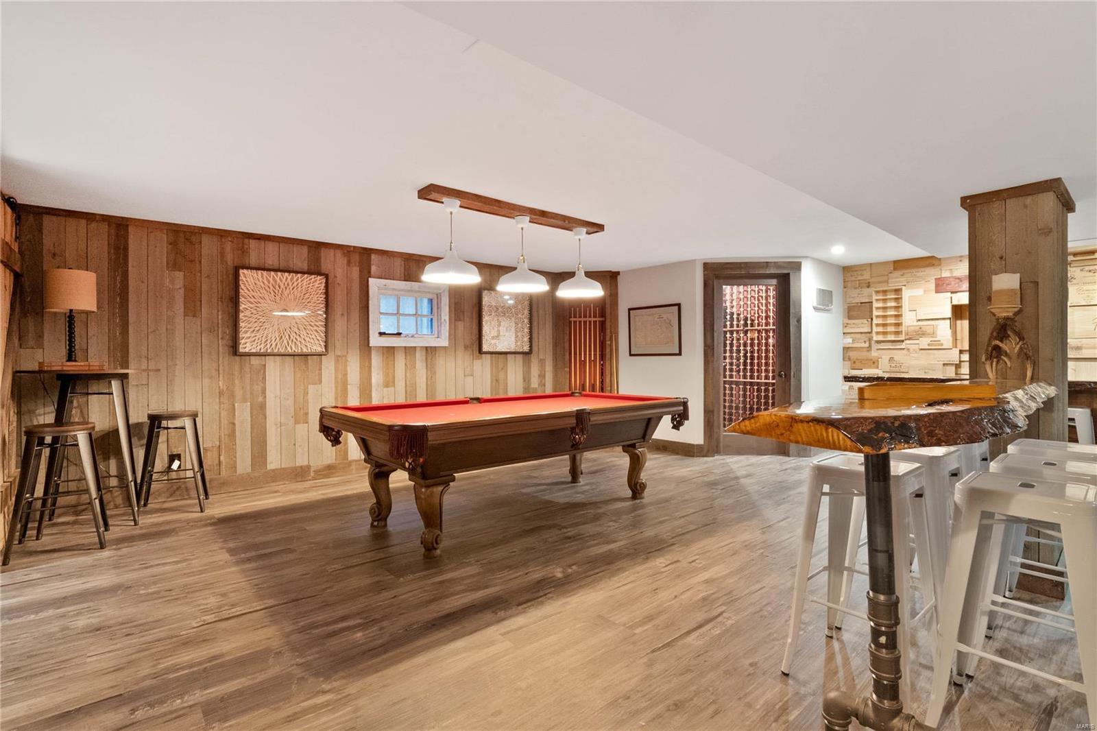 East Ladue Lane - Residential