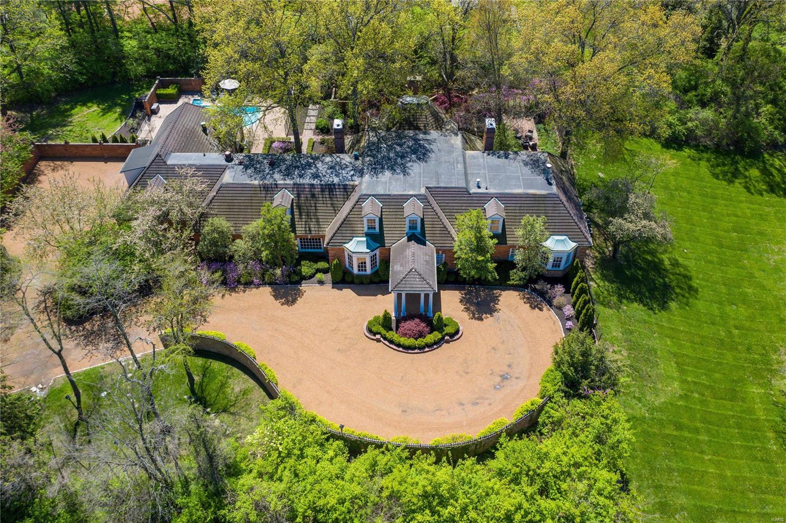 East Ladue Lane - Residential