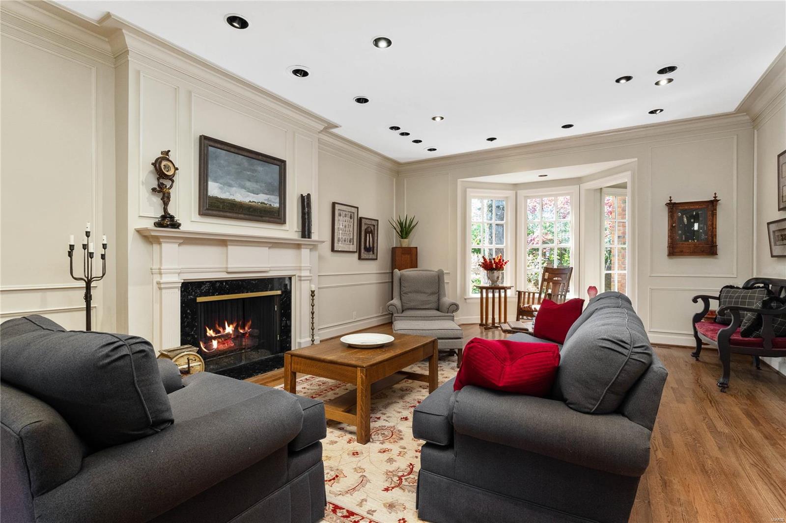 East Ladue Lane - Residential