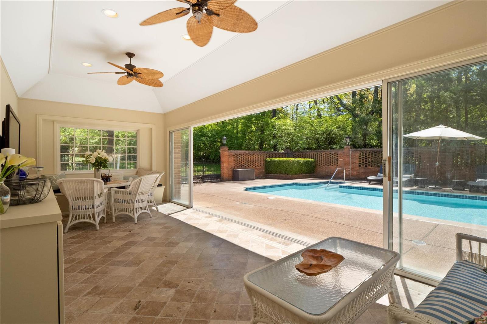 East Ladue Lane - Residential