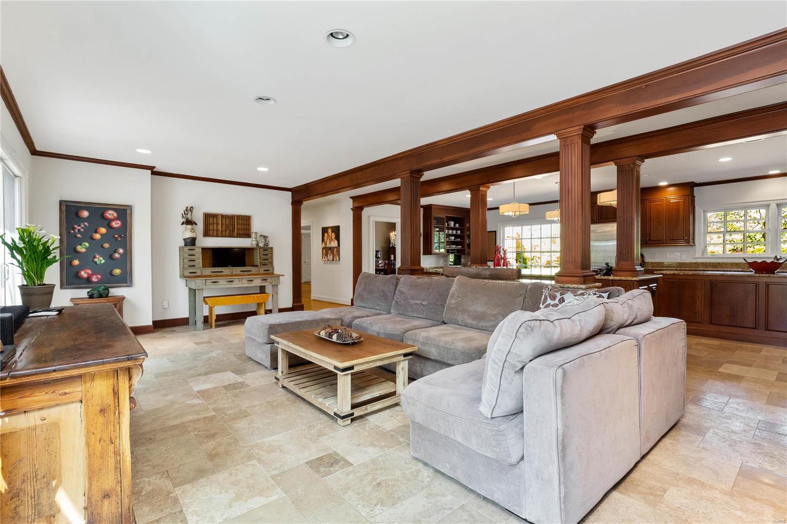 East Ladue Lane - Residential