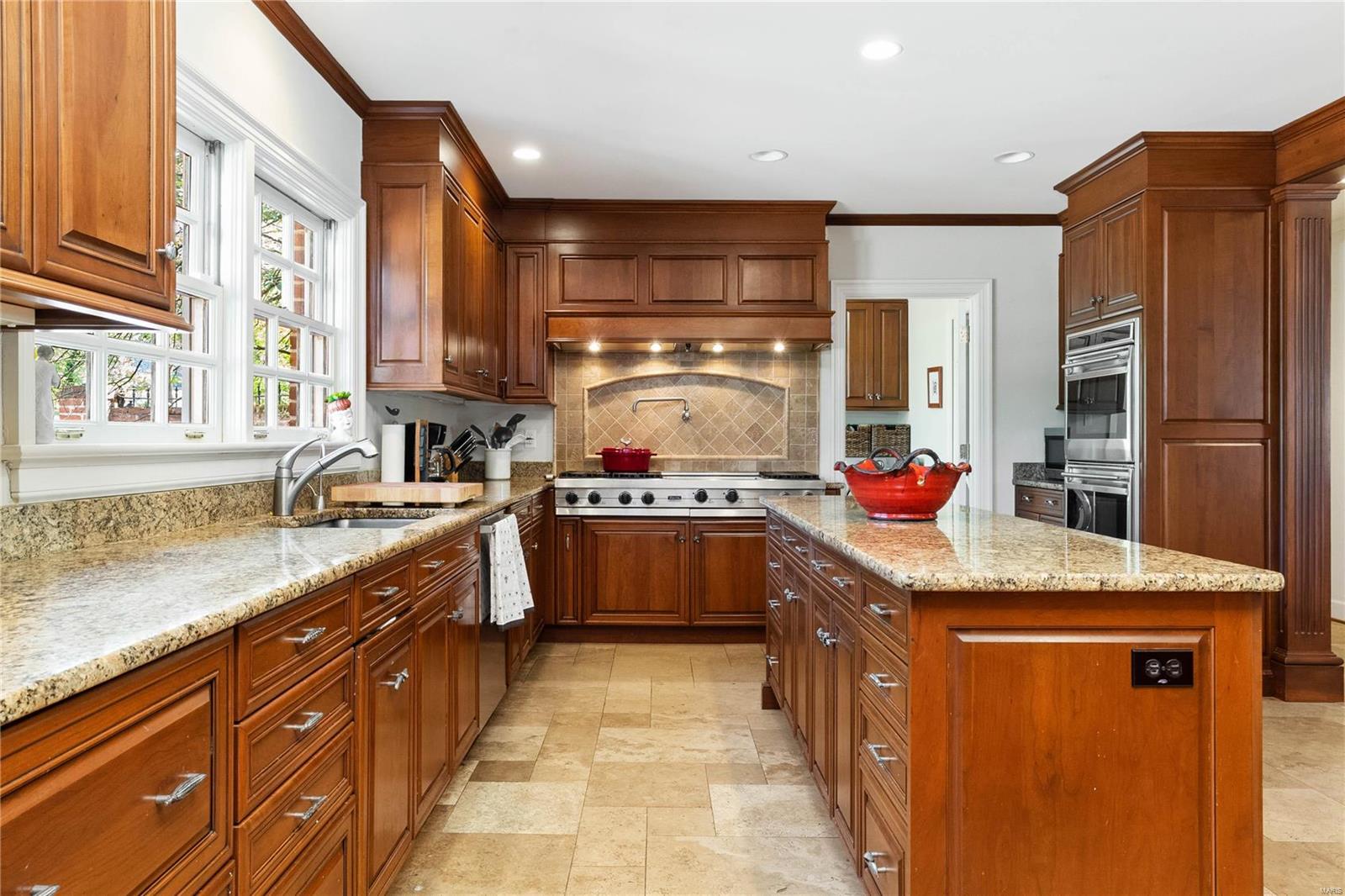 East Ladue Lane - Residential