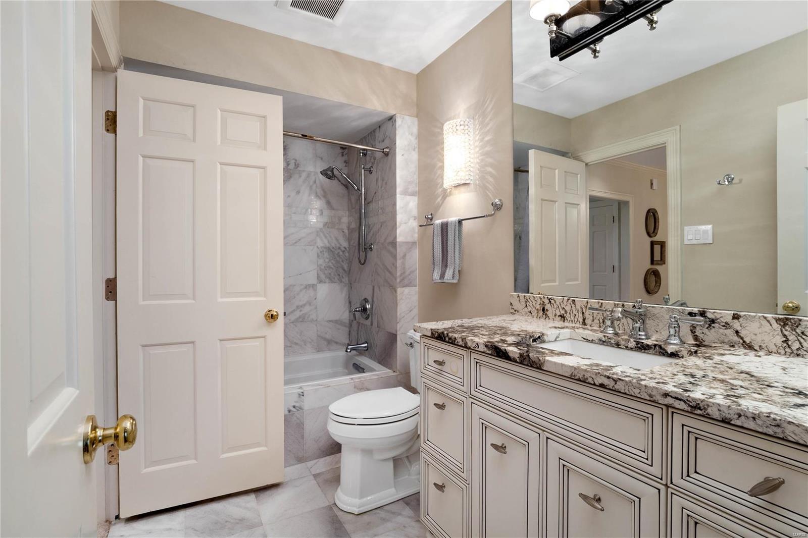 East Ladue Lane - Residential