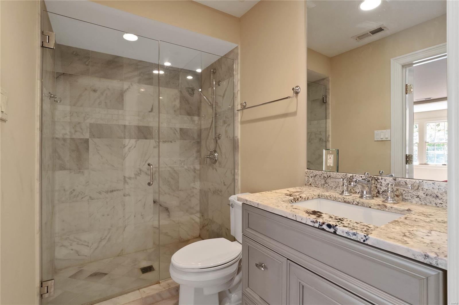 East Ladue Lane - Residential