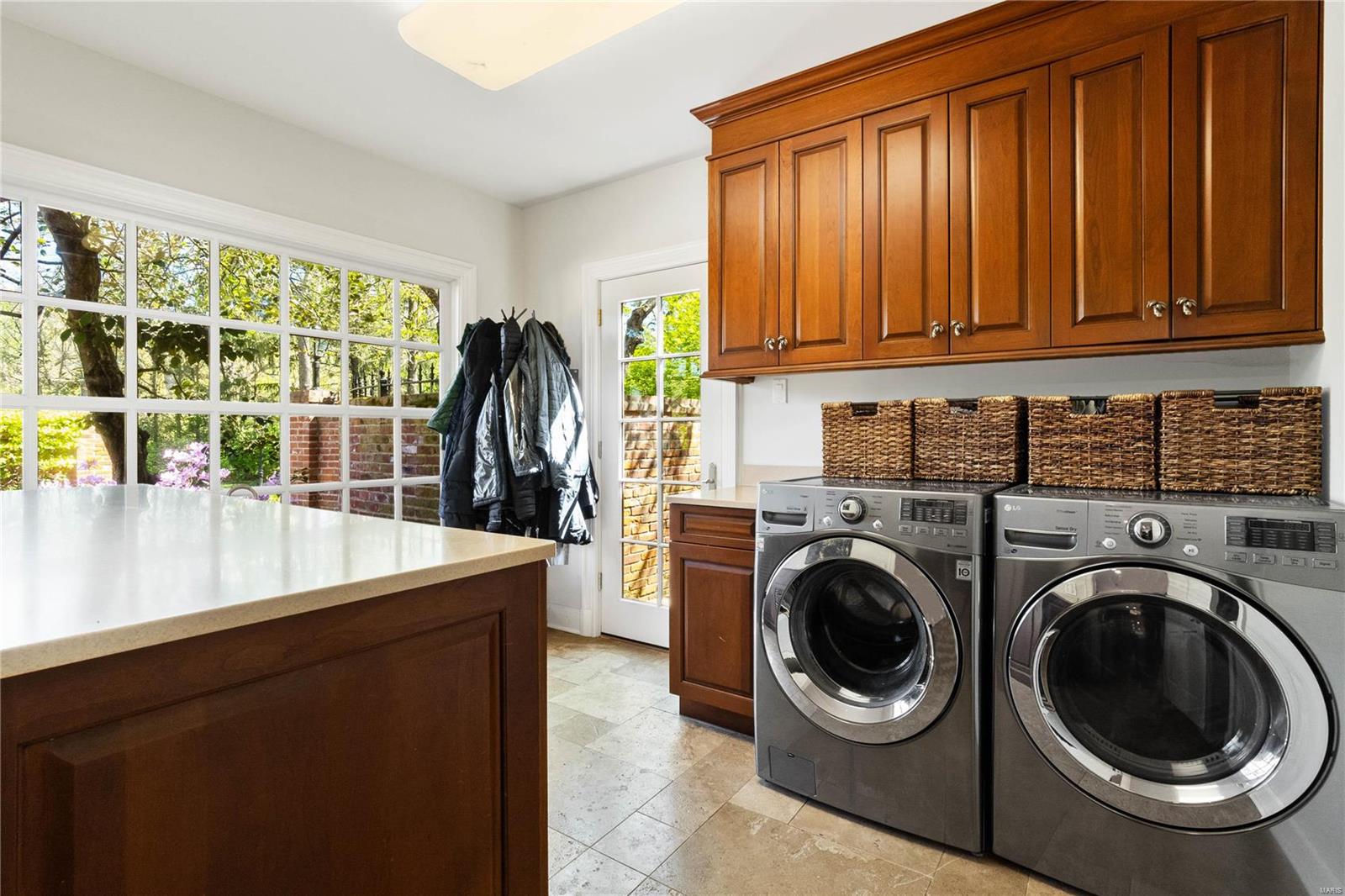 East Ladue Lane - Residential