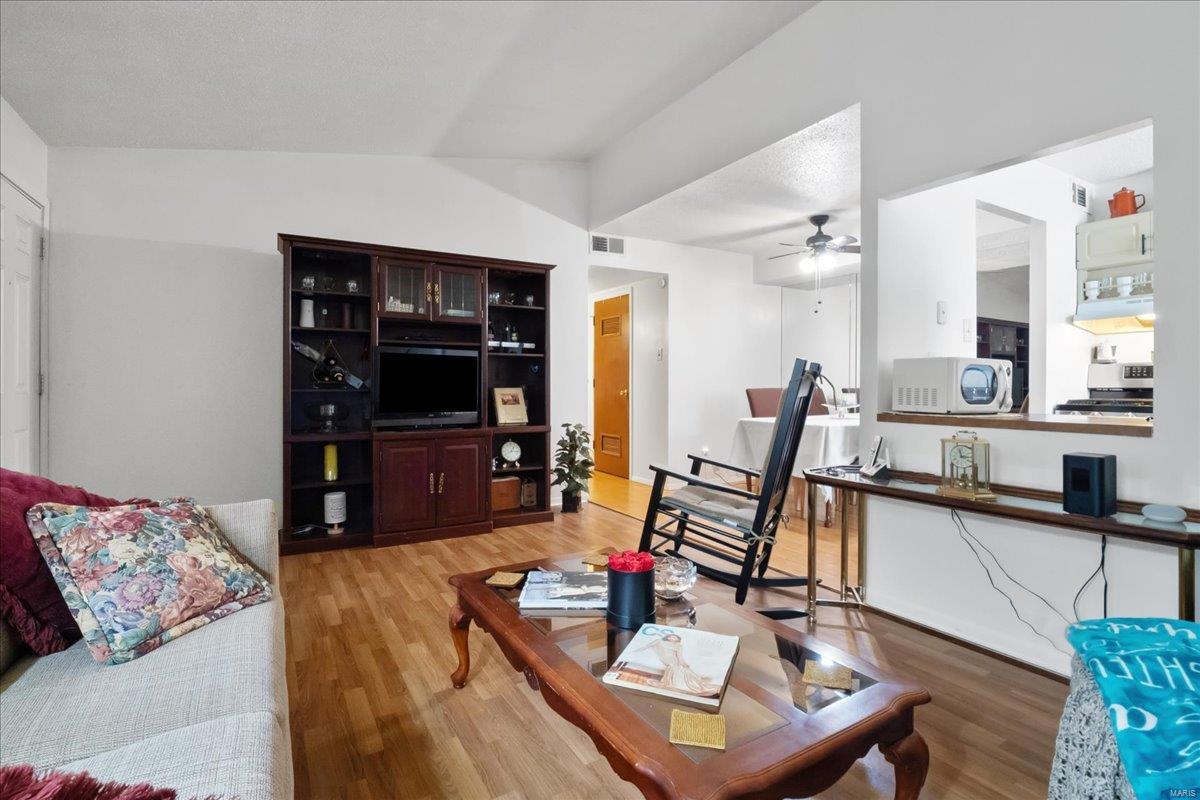 Sugartree 12 - Residential