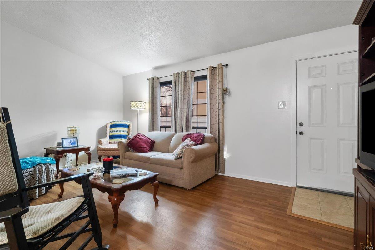 Sugartree 12 - Residential