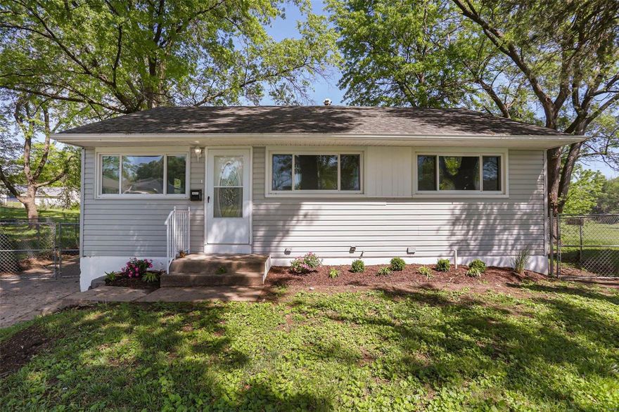 Take a look at this charming ranch style home featuring 2 bedrooms, full basement, fenced yard with deck and off-street parking. Recently updated with kitchen cabinets, countertops, stainless steel appliances, electric fixtures, flooring and paint. Located close major thoroughfares. This is a Fannie Mae Homepath property.