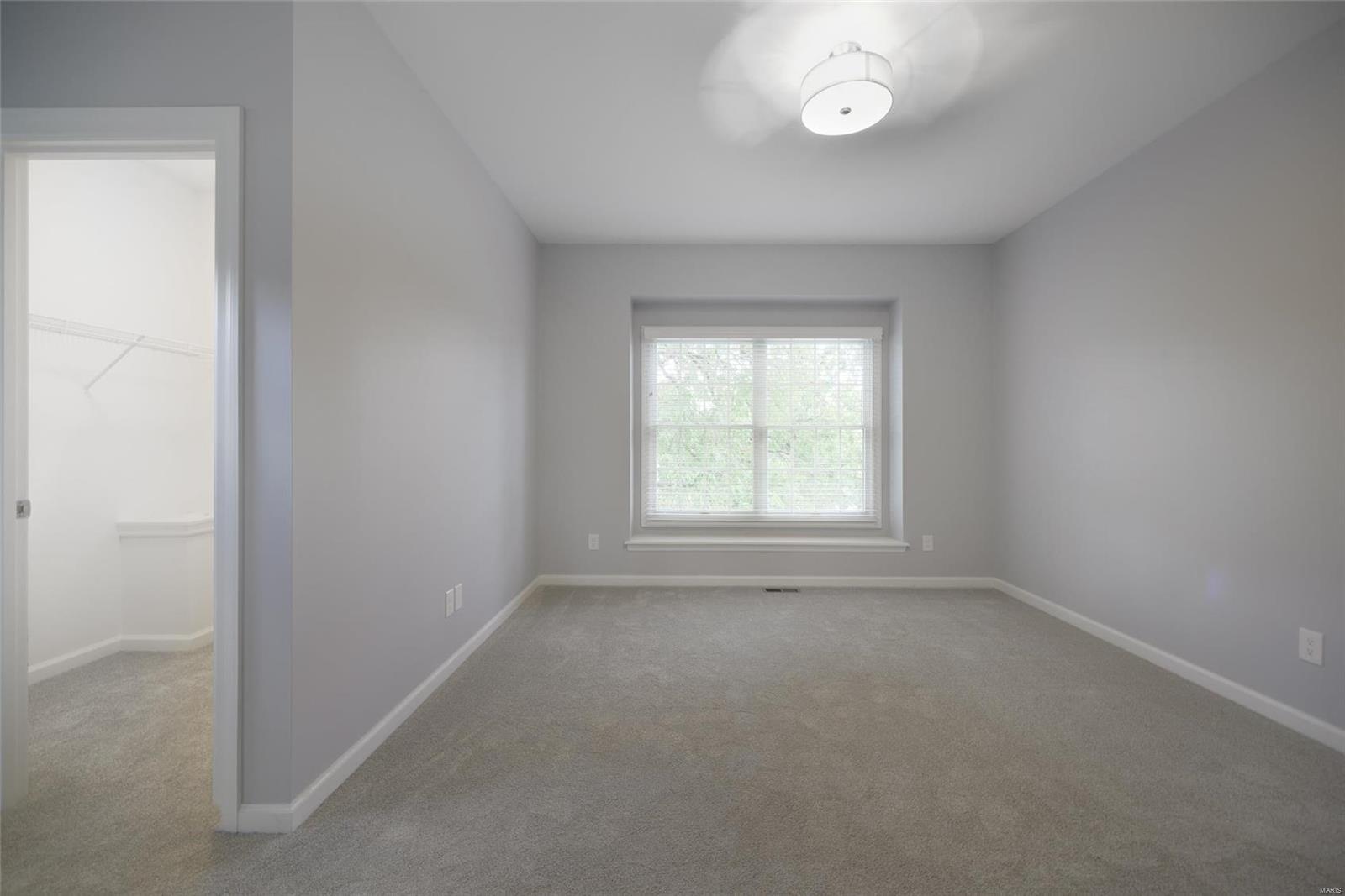 Countryside In Des Peres - Residential