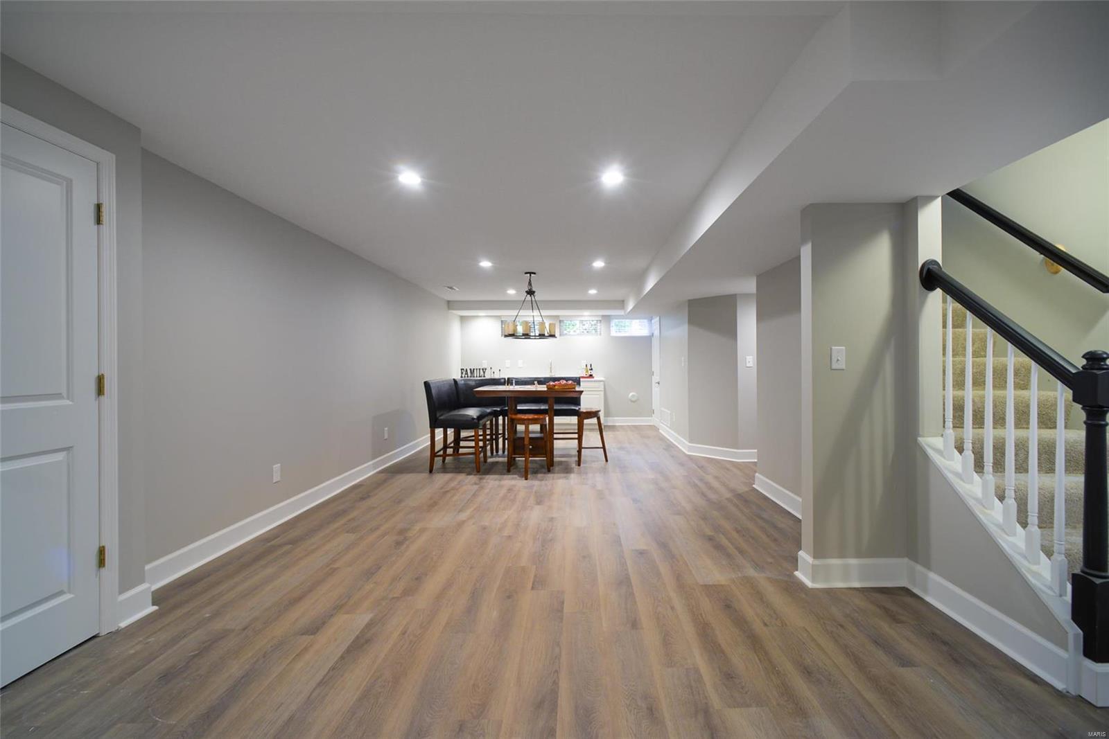 Countryside In Des Peres - Residential