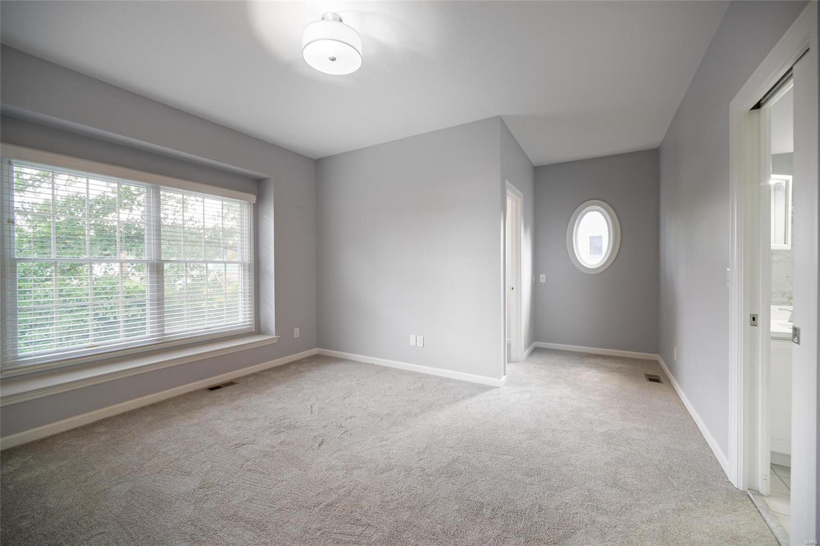 Countryside In Des Peres - Residential