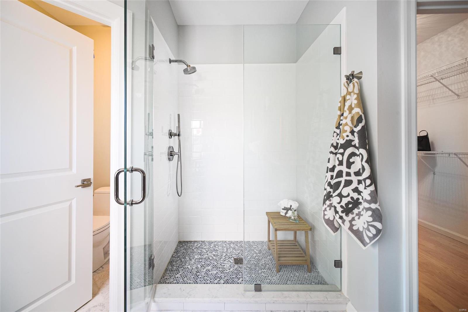 Countryside In Des Peres - Residential