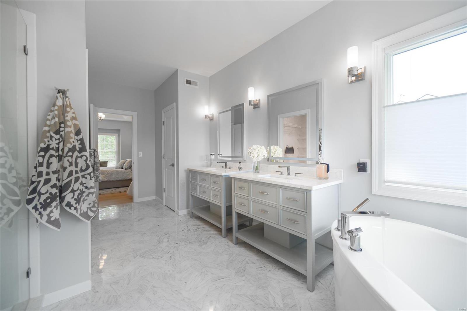 Countryside In Des Peres - Residential