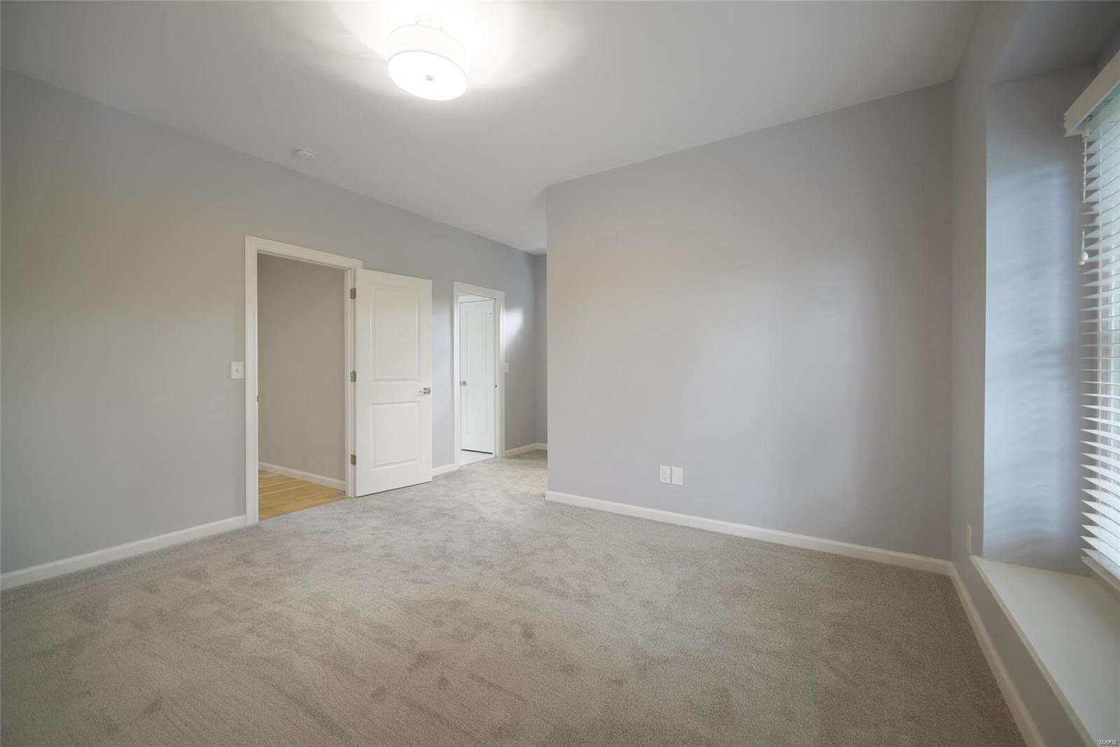 Countryside In Des Peres - Residential