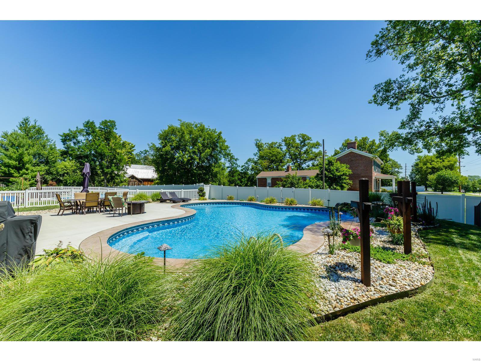 Brook Hollow Court - Residential