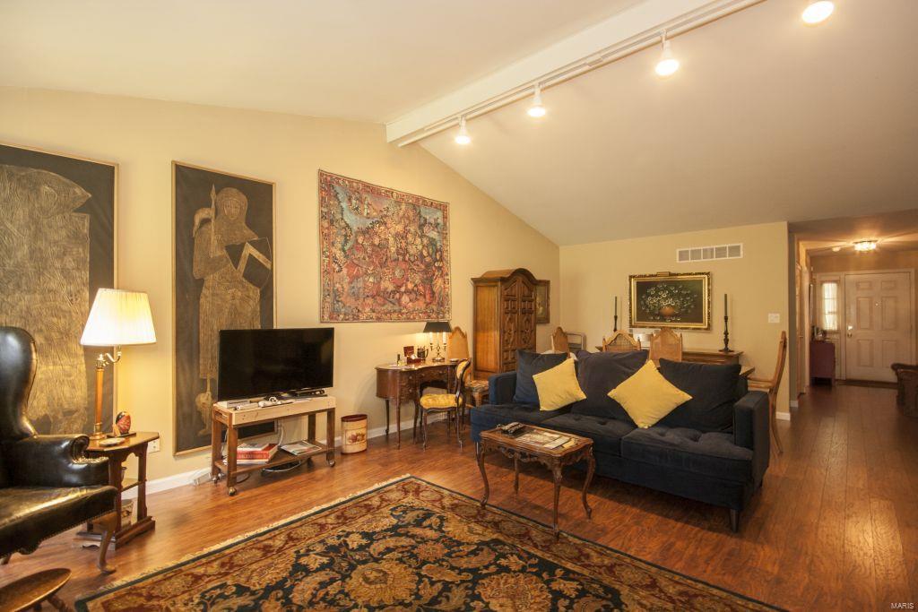 Parkside Condo - Residential