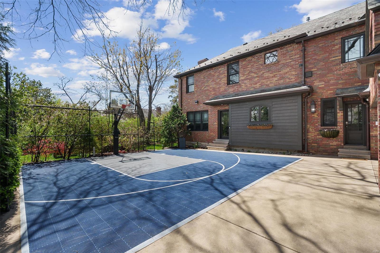 Lake Forest - Residential