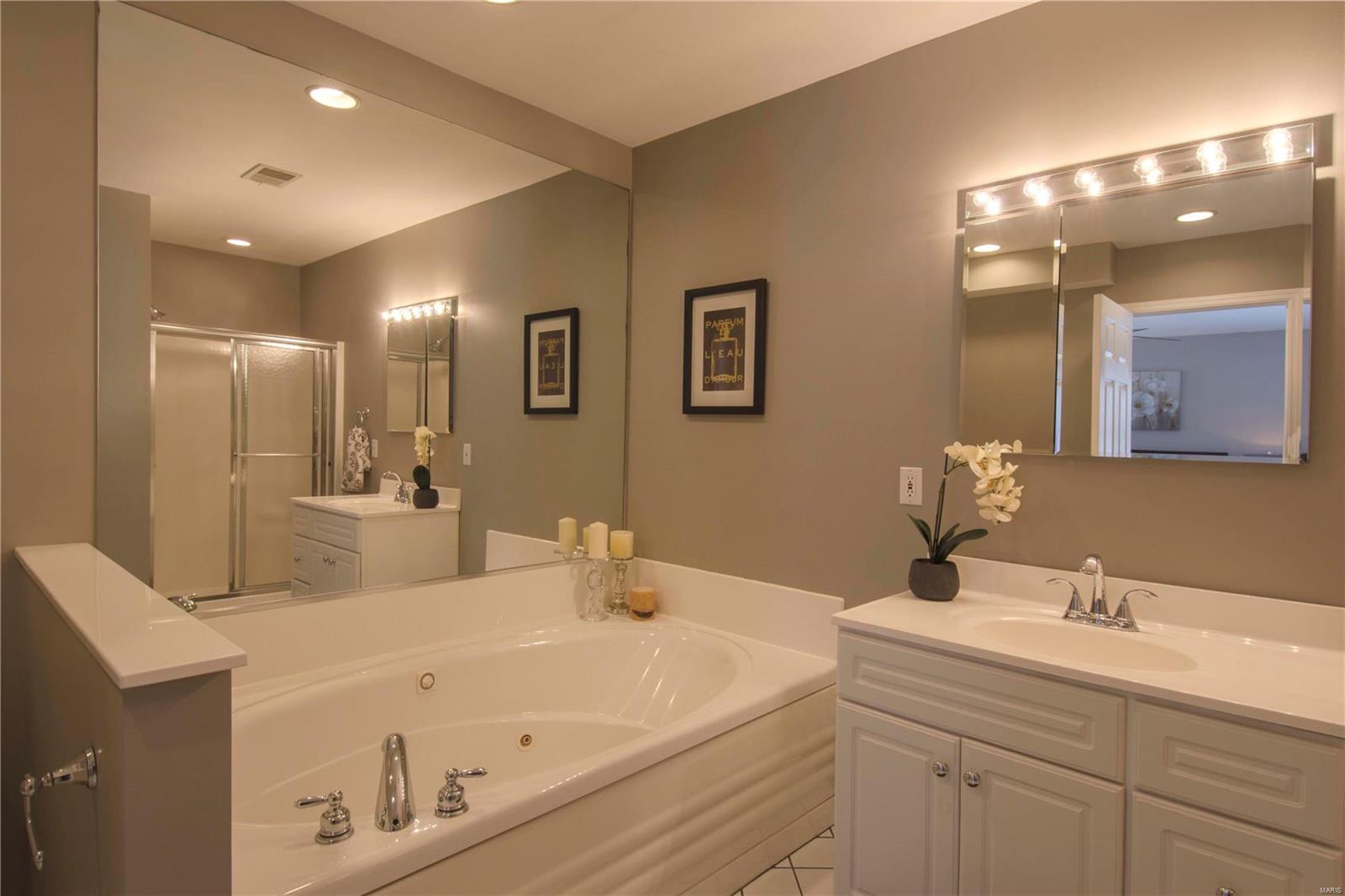 St Louis Hills Estates - Residential