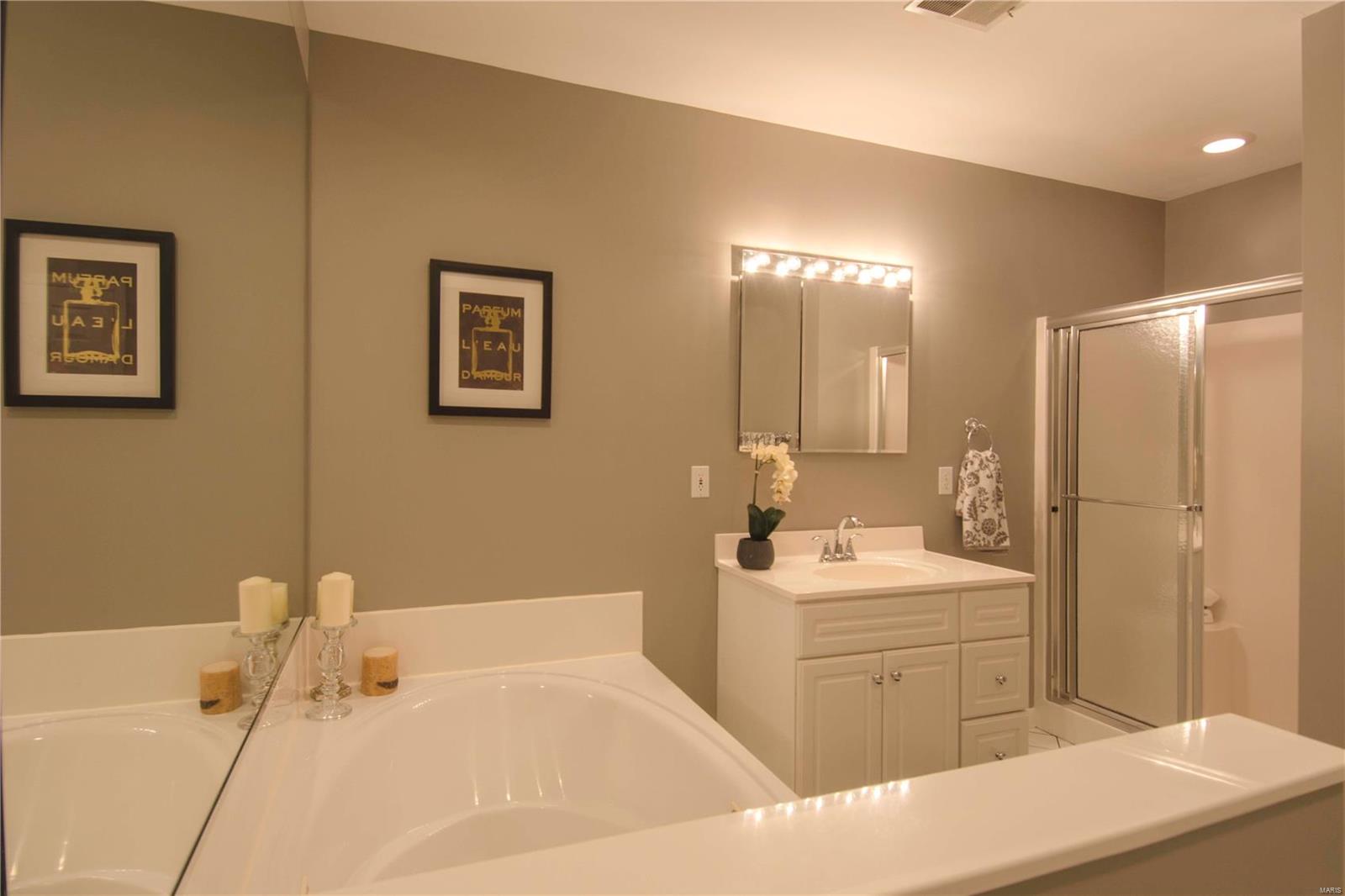 St Louis Hills Estates - Residential