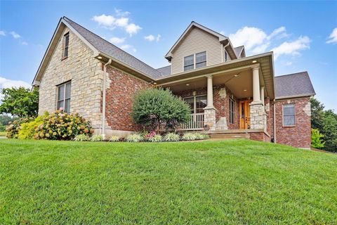 Photo of 900 Cobblestone Drive, Washington, MO 63090 (MLS # 24040035)