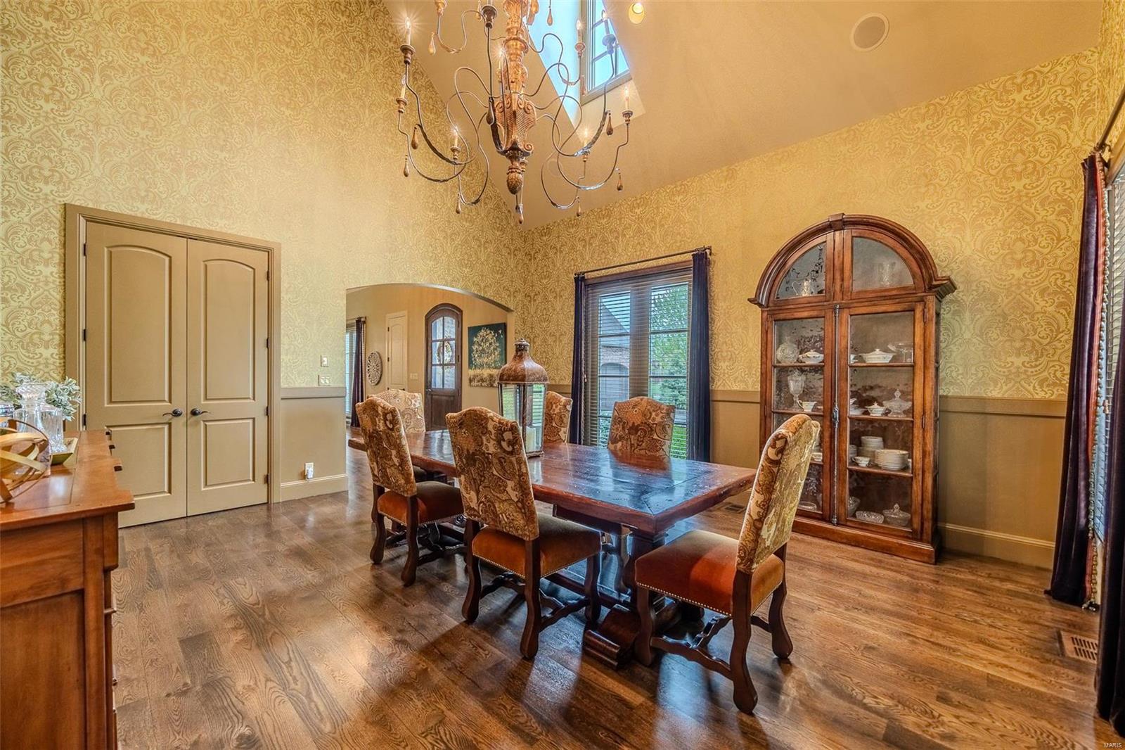 Colonial Park - Residential