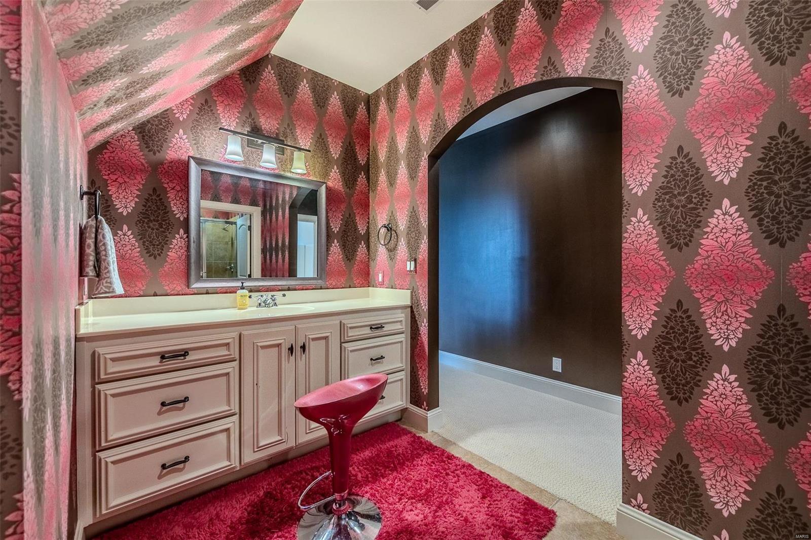 Colonial Park - Residential