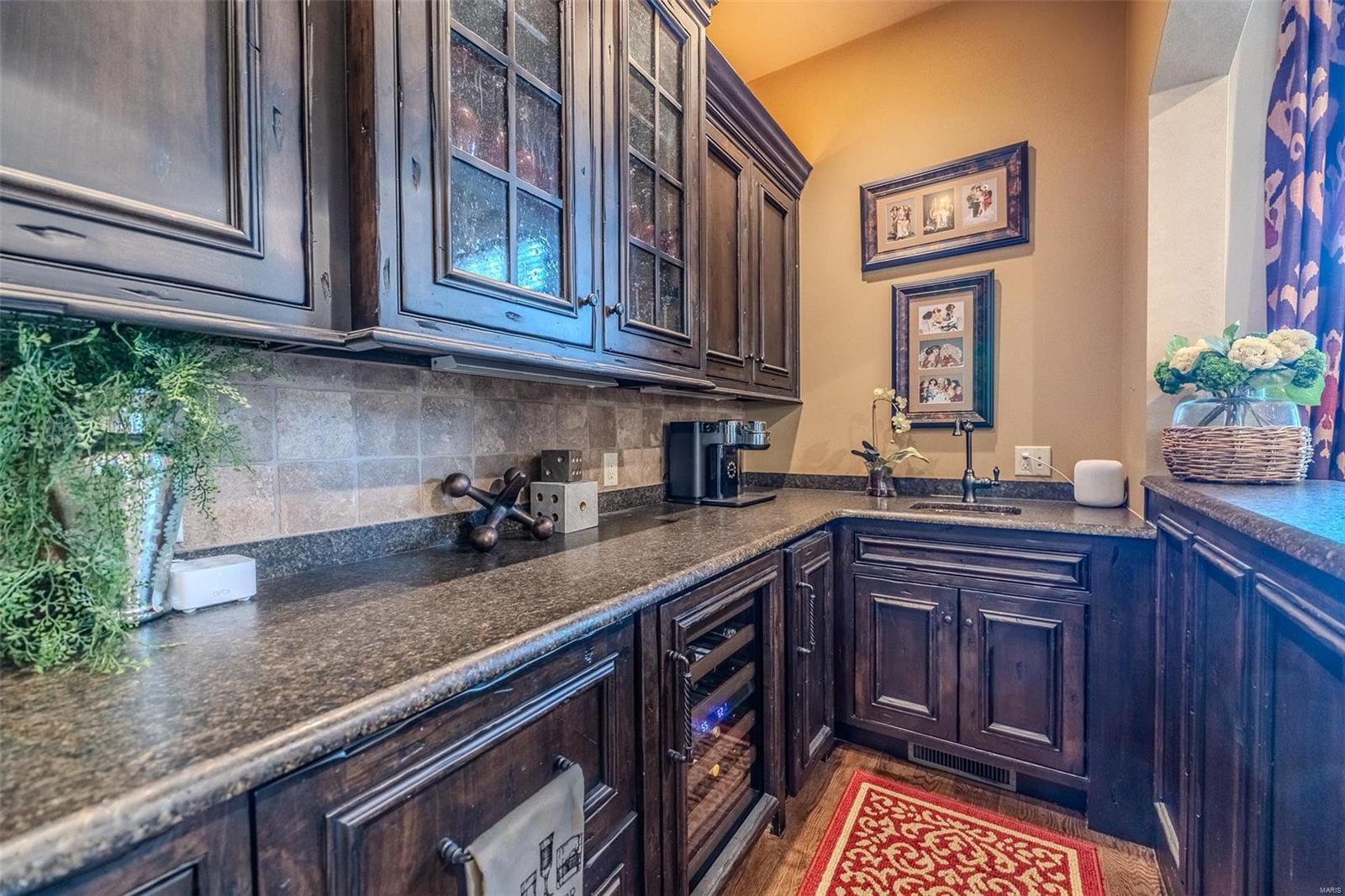 Colonial Park - Residential