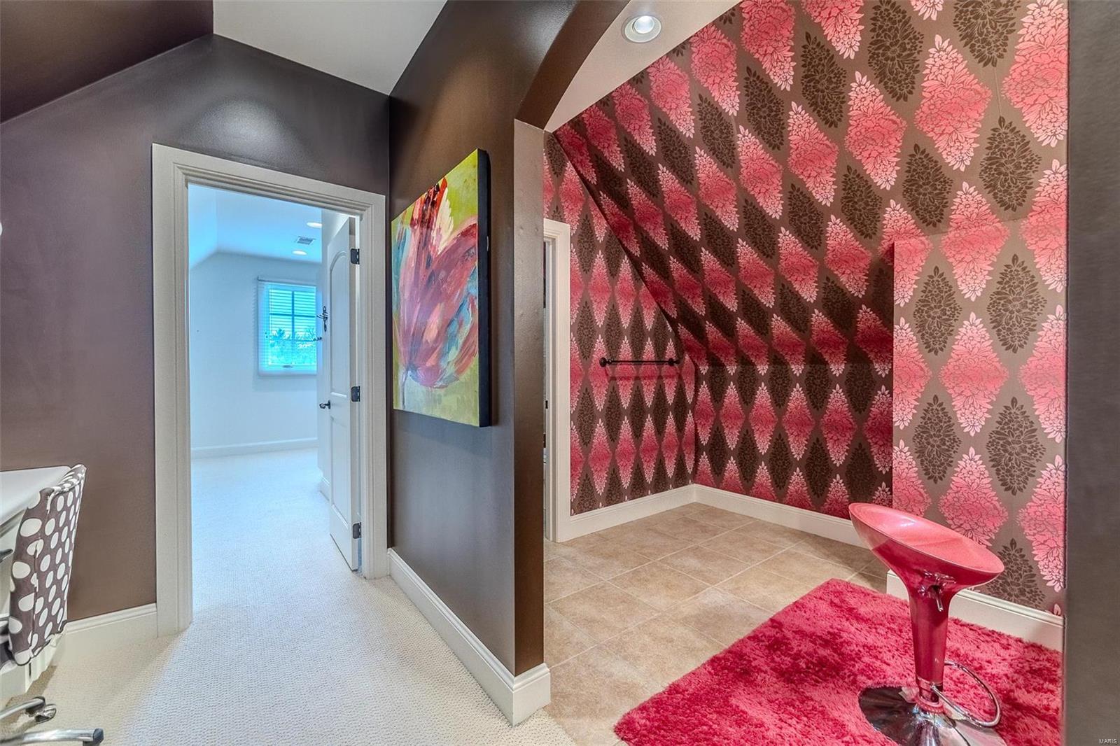 Colonial Park - Residential