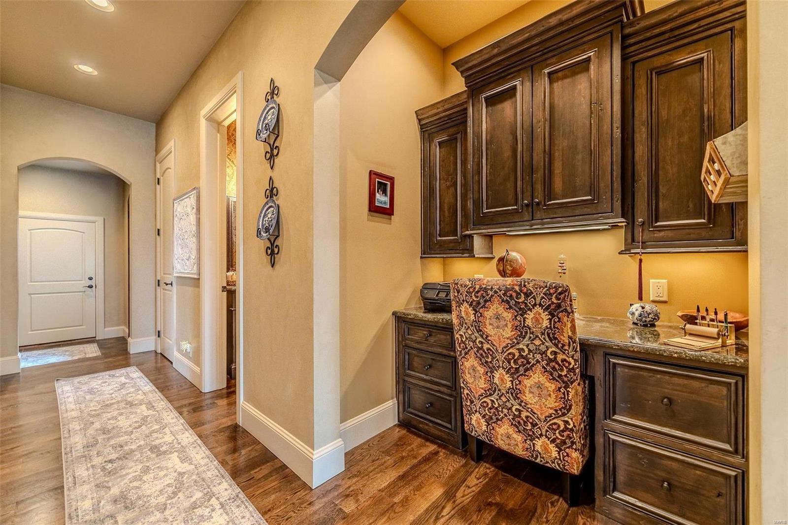 Colonial Park - Residential