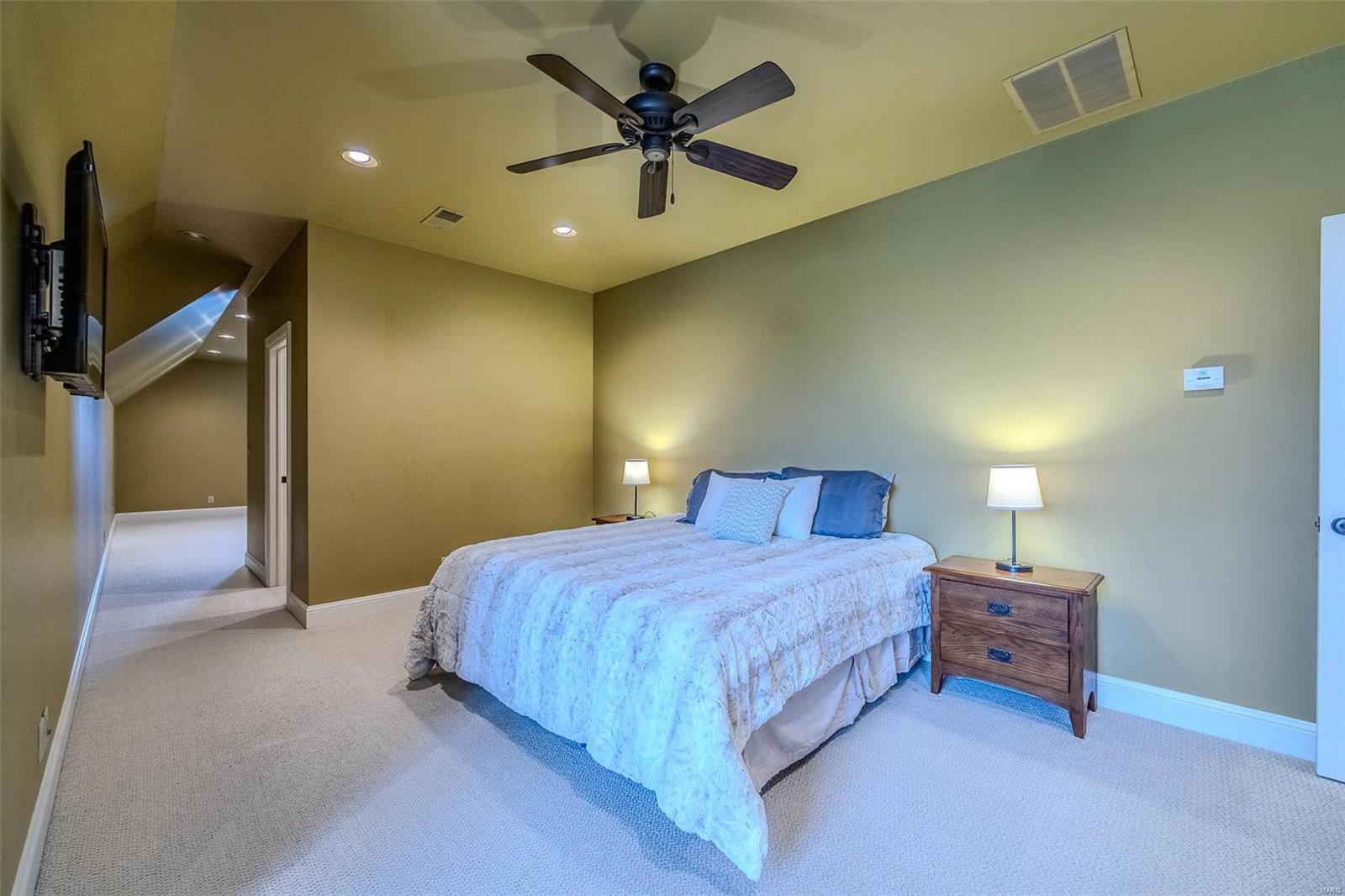 Colonial Park - Residential